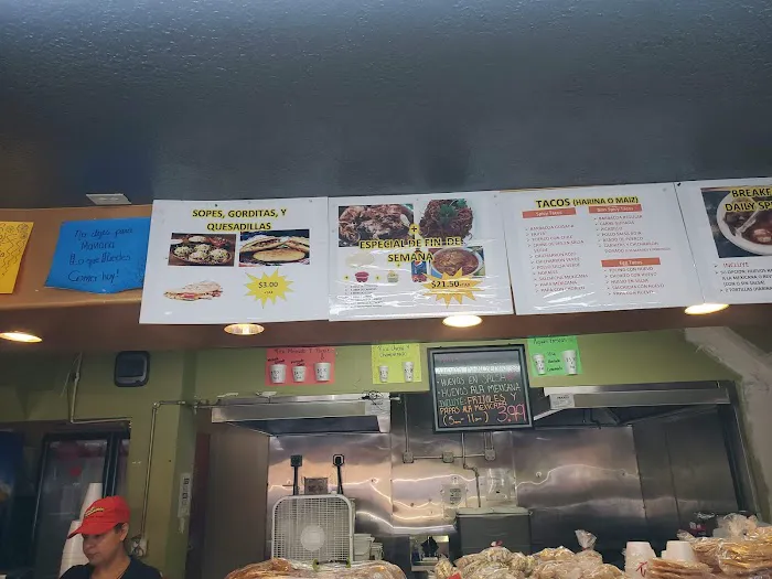 Sarita's Taqueria Picture 5
