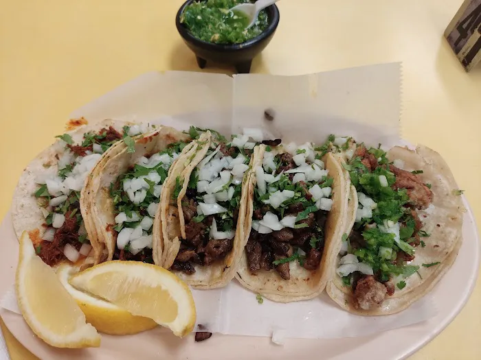 Tacos La Bala Picture 6
