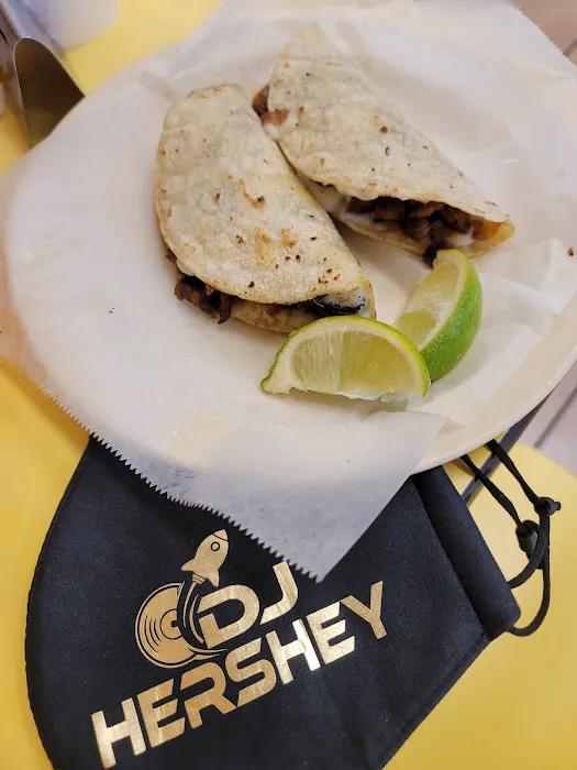 Tacos La Bala Picture 1