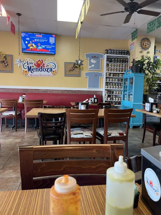 Los Mendoza Mexican Restaurant Picture 5