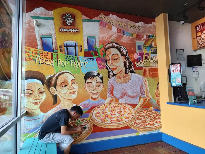Pizza Patrón N. Houston Airline Drive Picture 10