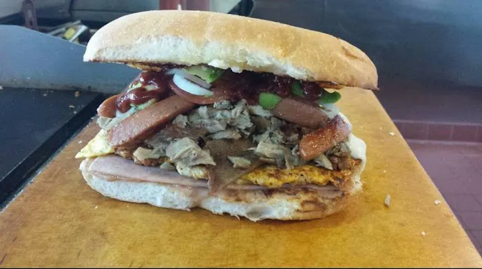 Las Tortas Perronas Picture 6