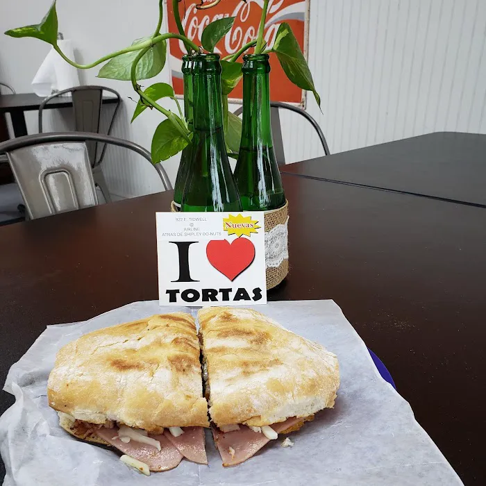 Las Tortas Perronas Picture 3