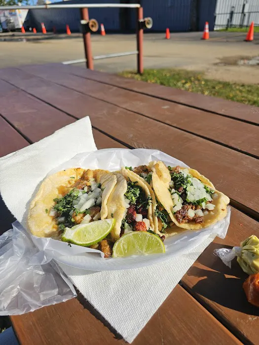 Taquería Luna Picture 9