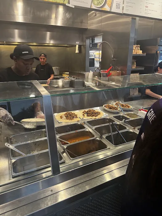 Chipotle Mexican Grill Picture 7