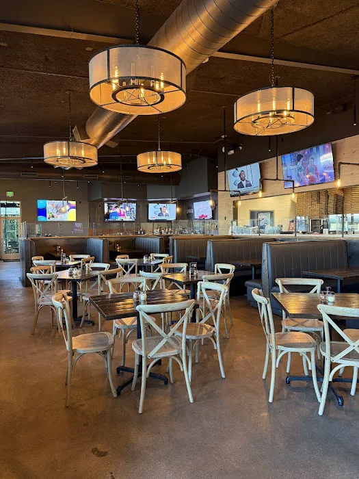 Crust Pizza Co. - Houston Heights Picture 8
