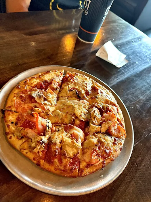 Crust Pizza Co. - Houston Heights Picture 2