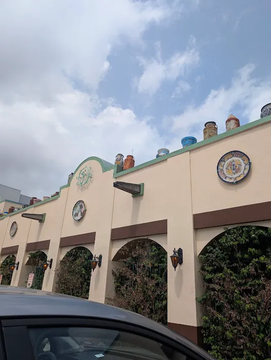 El Tiempo Cantina Picture 4