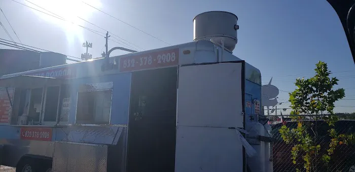 Taqueria Roxana (Food Truck) Picture 2
