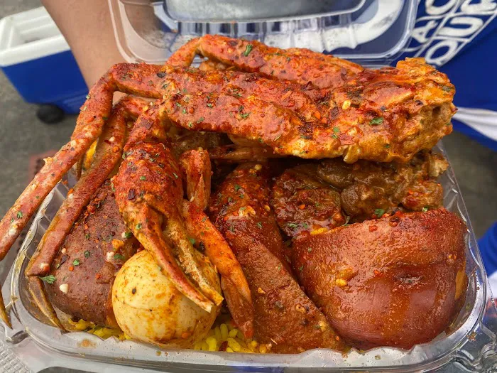 Boil Bar Deluxe (Food Truck) Picture 3