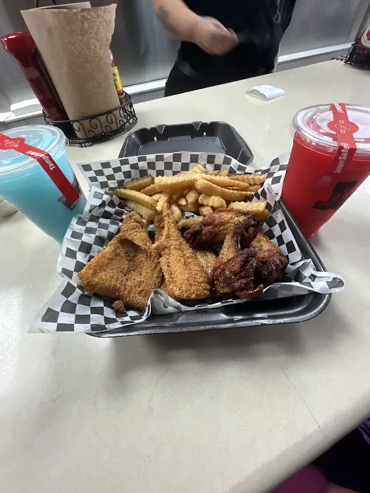 Wing Quarter Daiquiris & Creole Kitchen Picture 10