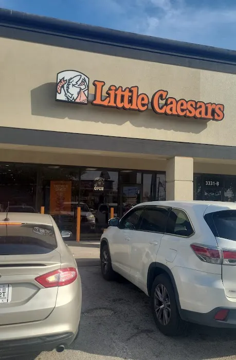 Little Caesars Pizza Picture 6