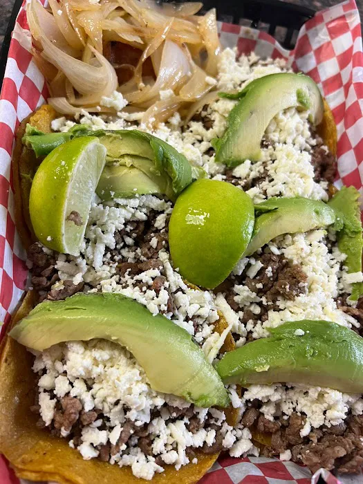 Tacos el Trueno (Food Truck) Picture 3