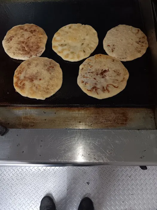 TAQUERIA MONTES Picture 3