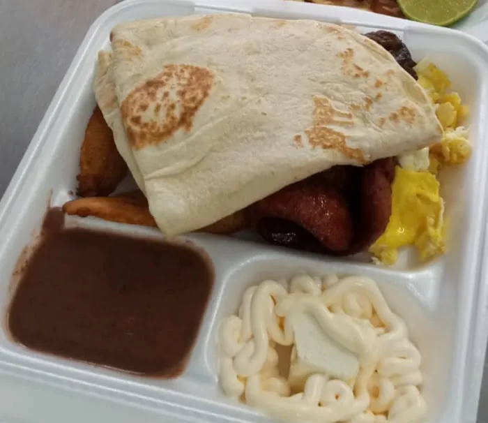 Baleadas el catracho Picture 4