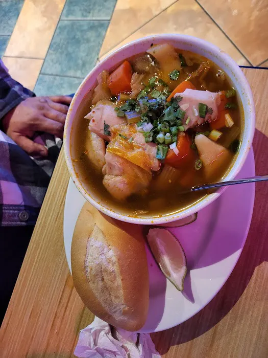 Golden Seafood Picture 2