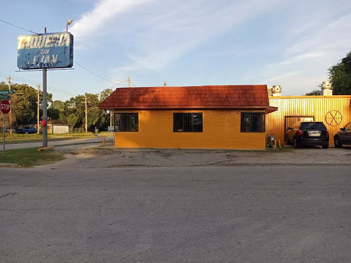 Taqueria El Alcon Picture 3