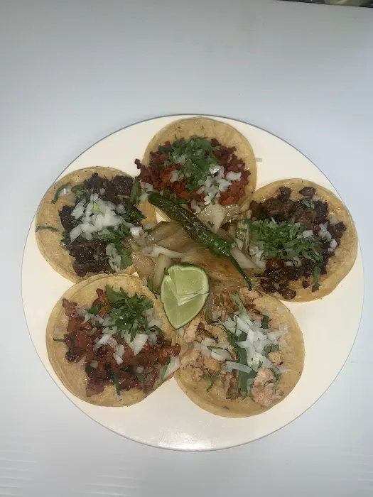 El Trompo de Jalisco (Food Truck) Picture 2