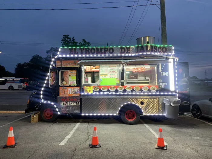 El Trompo de Jalisco (Food Truck) Picture 4
