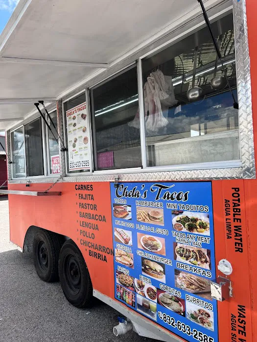Chela's Tacos Picture 3
