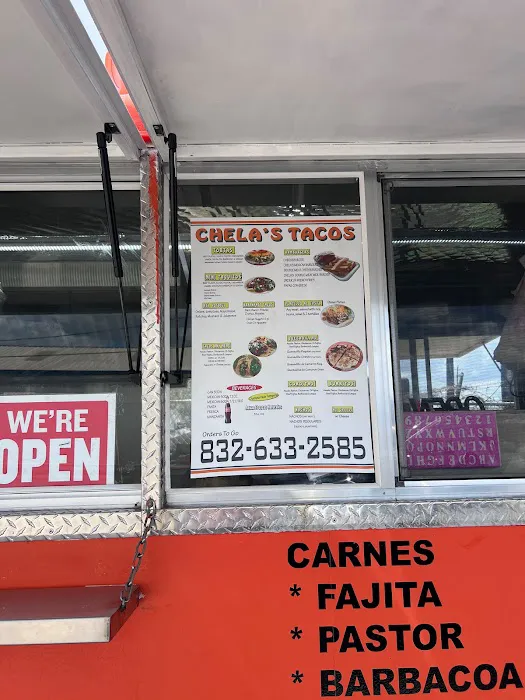Chela's Tacos Picture 4