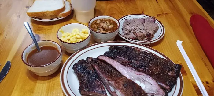 Demeris Bar-B-Q Picture 8