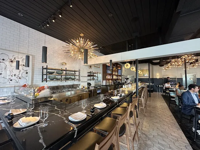 Little’s Oyster Bar Picture 7