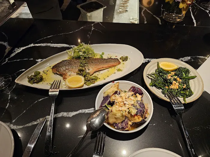 Little’s Oyster Bar Picture 9