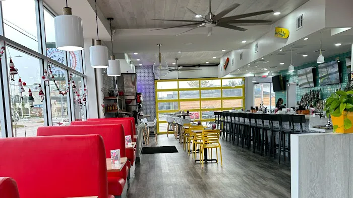 Pacific Coast Tacos - S Shepherd Dr. Picture 10