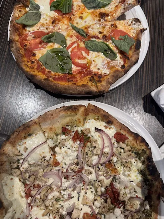 Bollo Woodfired Pizza Picture 8