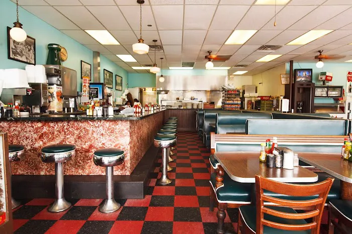 Avalon Diner Picture 8