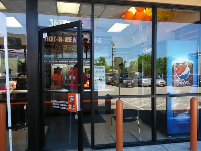 Little Caesars Pizza Picture 1