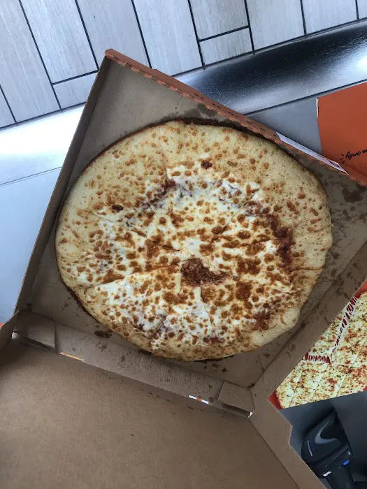 Little Caesars Pizza Picture 7