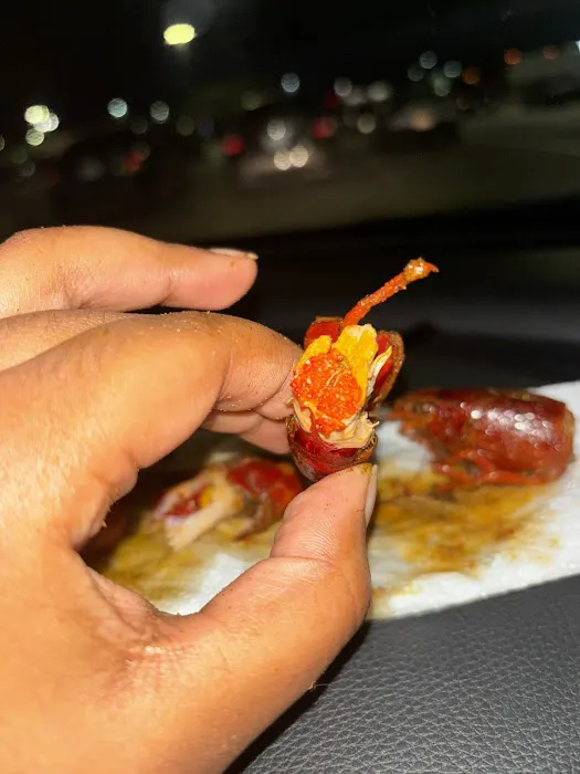 Juicy Crawfish Picture 8