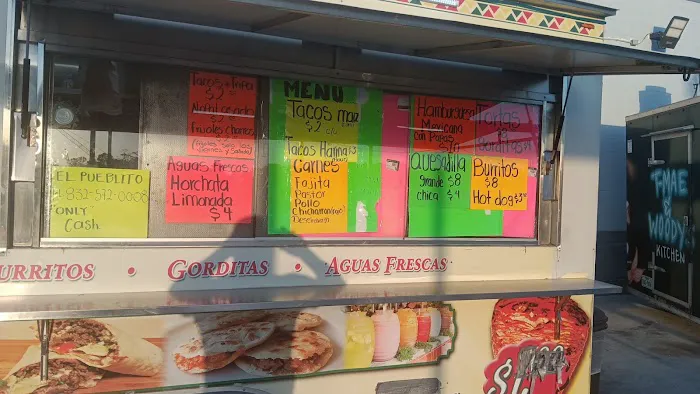 Tacos El Pueblito Picture 4