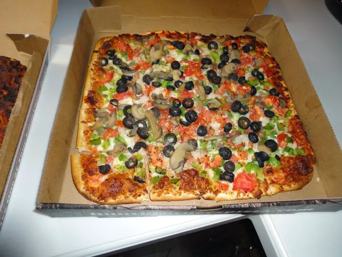 Hunt Brothers Pizza Picture 2