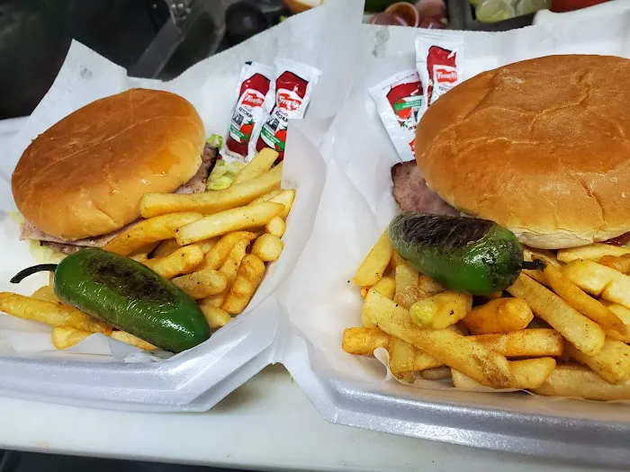 Taqueria Y Pupuseria Rivas (Food Truck) Picture 5