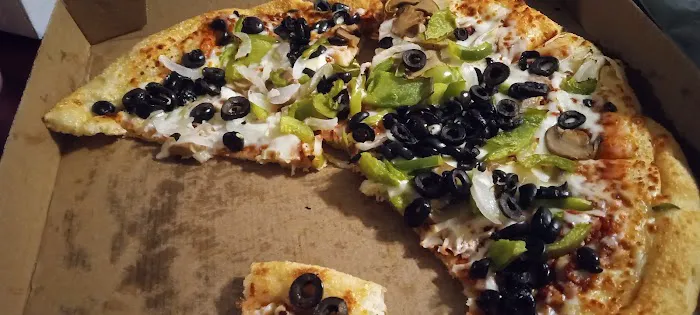 Little Caesars Pizza Picture 1