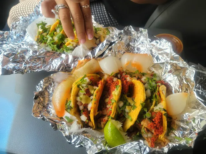 Taquerías Mi Jalisco (Food Truck) Picture 3