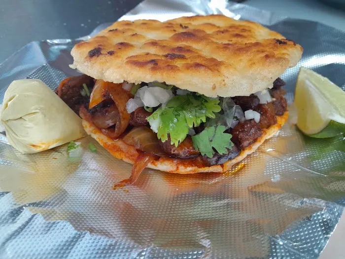 Jocelyne Tacos Picture 3