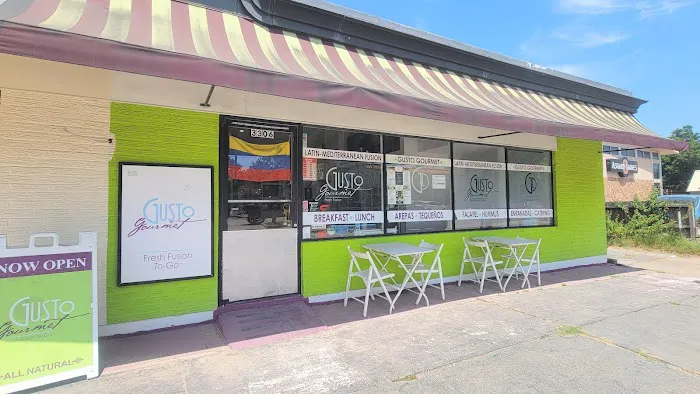 Gusto Gourmet Picture 6