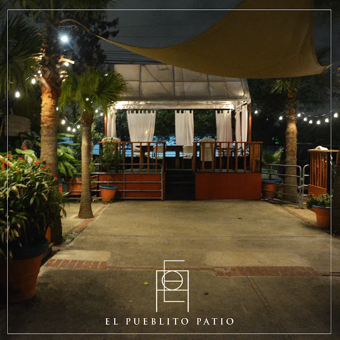 El Pueblito Patio Picture 7