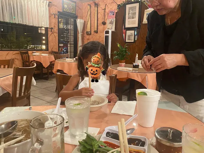 Miss Saigon Cafe Picture 10
