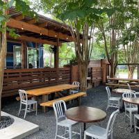 Mo' Brunch + Brews ico