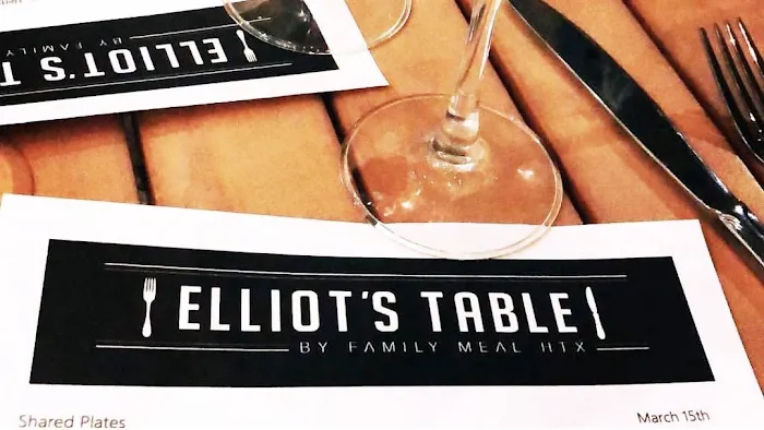 Elliot's Table Picture 4