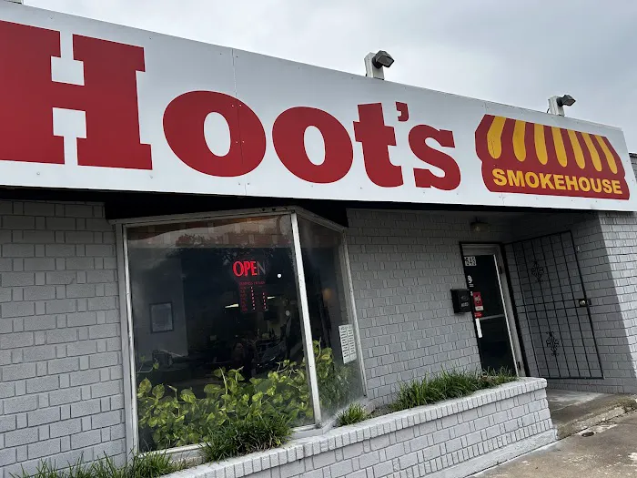Hoot's Smokehouse Picture 1