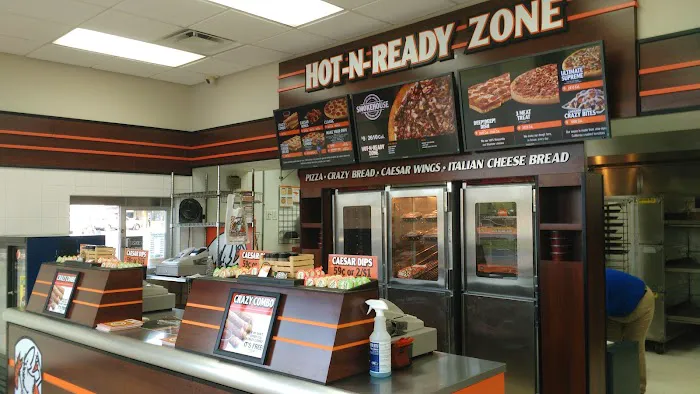 Little Caesars Pizza Picture 5