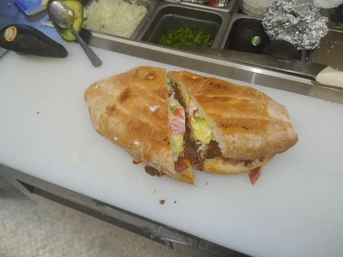 Taqueria Beto Picture 1