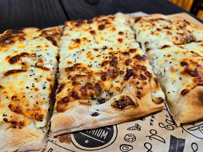 Org Pizza Garden & Bakery Picture 5