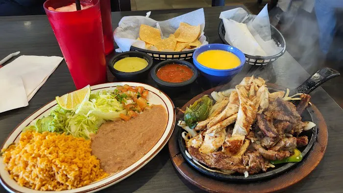 Tepatitlán Mexican Grill Picture 4